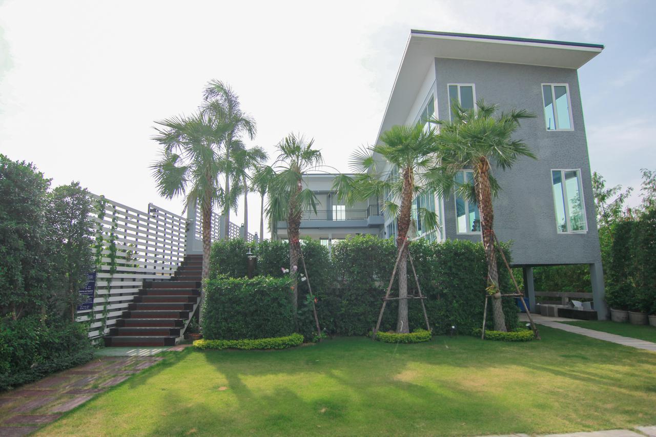 Tada Condotel Buriram Exterior photo