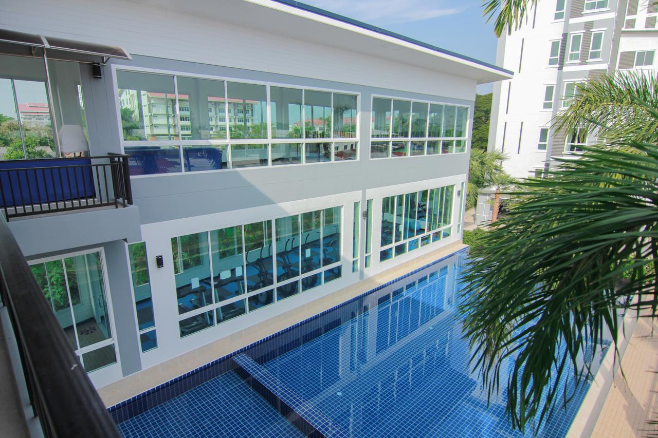 Tada Condotel Buriram Exterior photo