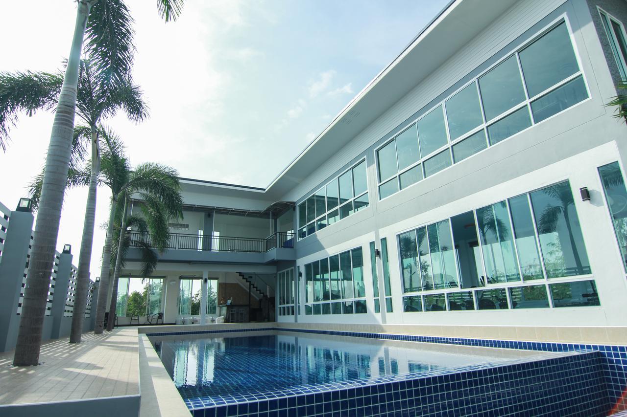 Tada Condotel Buriram Exterior photo