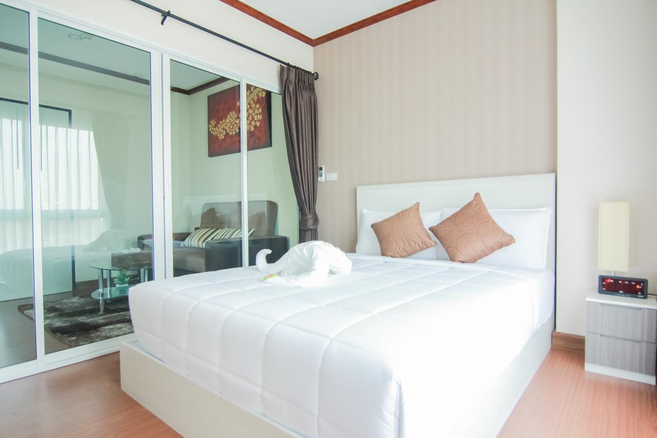 Tada Condotel Buriram Exterior photo