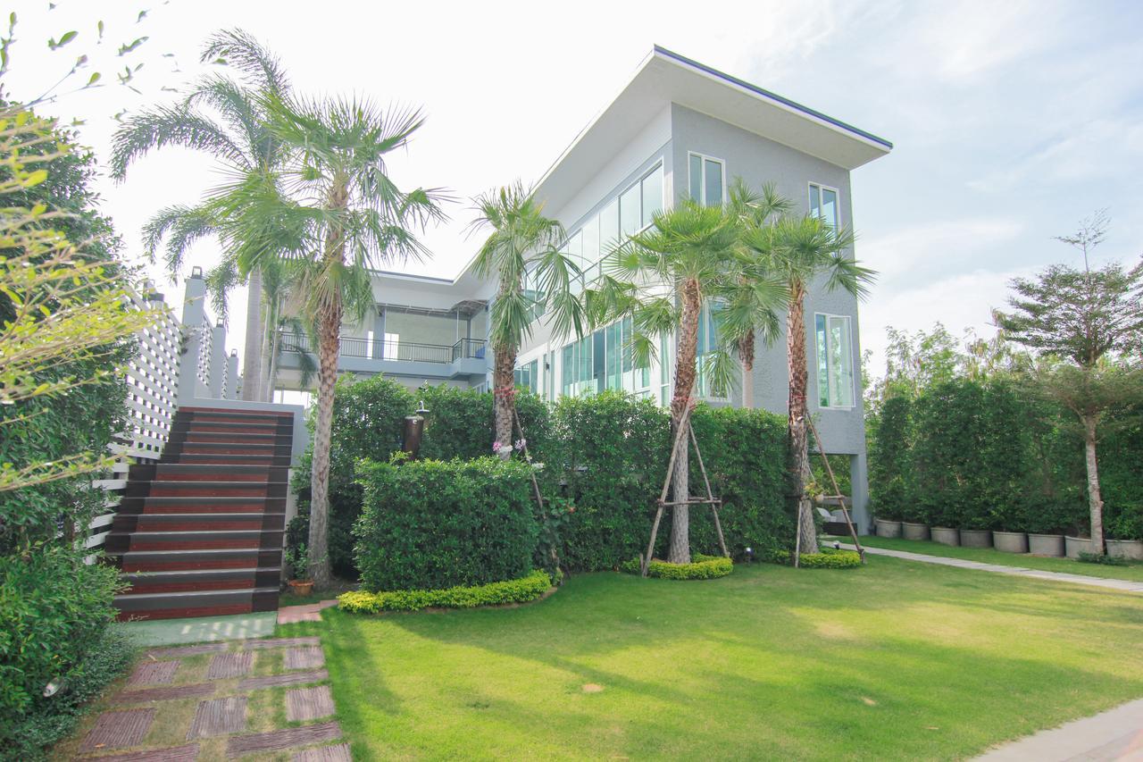 Tada Condotel Buriram Exterior photo